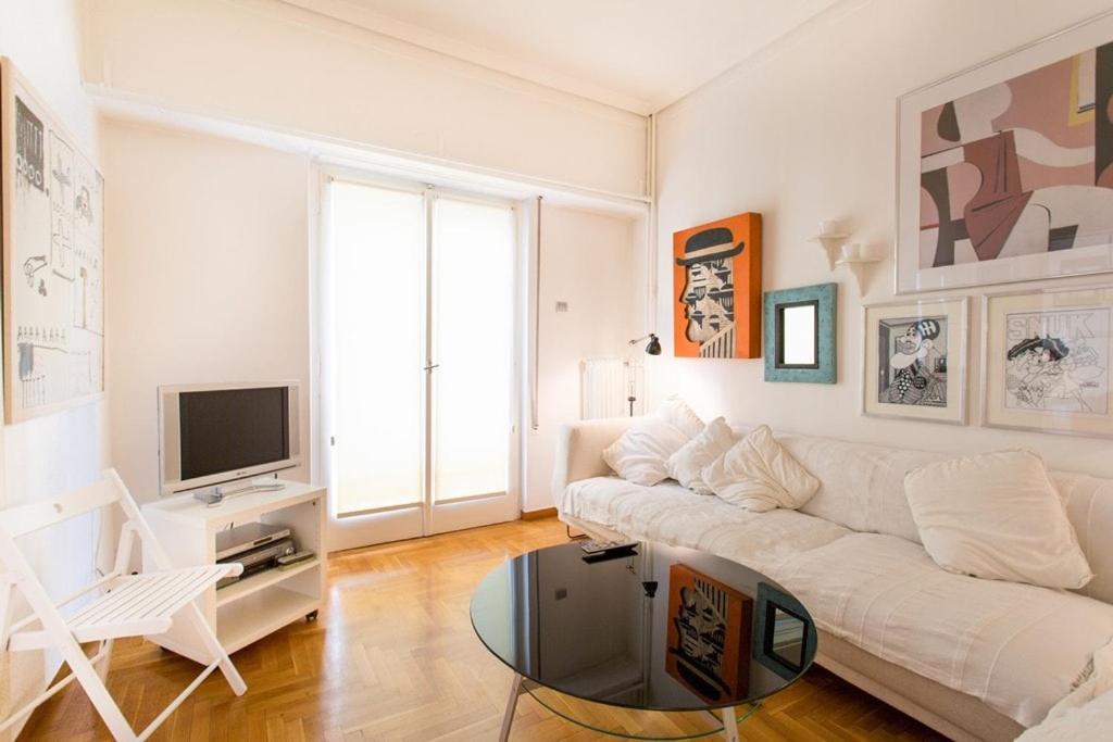 A Cozy Apt In Kolonaki Of Атина Екстериор снимка