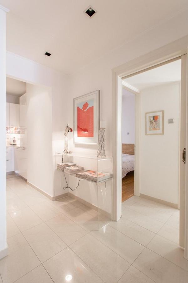 A Cozy Apt In Kolonaki Of Атина Екстериор снимка