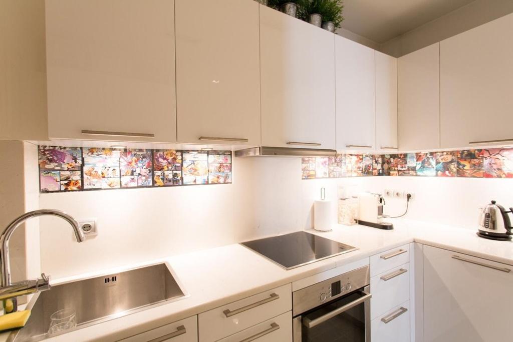 A Cozy Apt In Kolonaki Of Атина Екстериор снимка